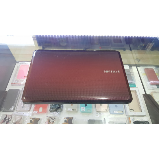Продается ноутбук Samsung R530
